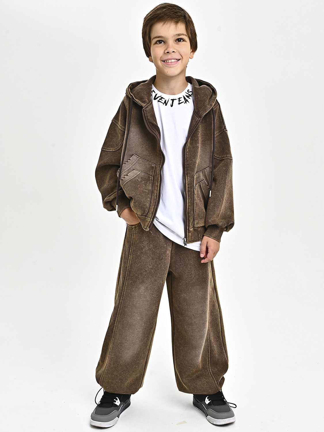 Сияние осени в новых костюмах сезона-2025!